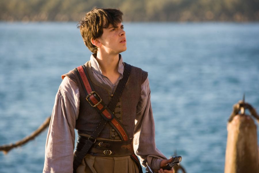 熱い販売 Edmund Fandom | Wikia Fanon Time a Upon Once | Pevensie キャラクターグッズ
