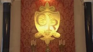 The Ouran Academy crest