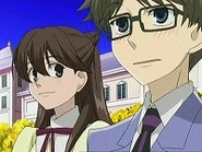 Momoka praises Kazukiyo for his bravery.