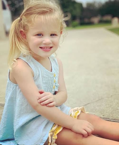 Riley Busby | OutDaughtered Wiki | Fandom
