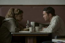 SE1-E06-Promo-The-Family-04-Autumn-Perry.jpg (68 KB) Image