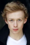 John Bell[17] El Joven Ian