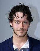 César Domboy[18] Fergus Adulto