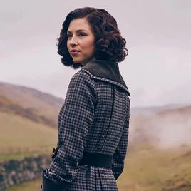 Blood-of-my-blood-character-portraits-Julia-