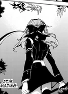 Shinoa watching Yu fight