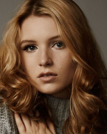 Madison-Thompson-in-Ozark-1.jpg