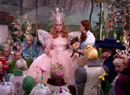Wizardofoz-movie-screencaps.com-3538.jpg (1.44 MB)