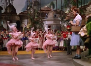 Wizardofoz-movie-screencaps.com-3102.jpg (1.44 MB)