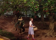 Wizardofoz-movie-screencaps.com-4518.jpg (1.39 MB)