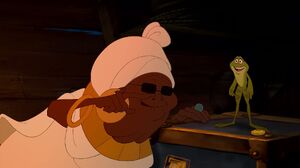 Mama Odie encouraging Naveen to accept his feelings for Tiana.