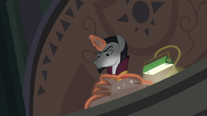 Chancellor Neighsay looking at Twilight's plans S8E1