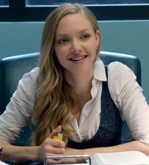 Ted-2-Amanda-Seyfried-Sam-Jackson.jpg