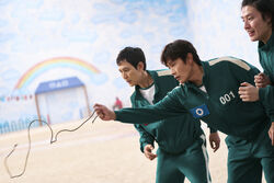 Squid Game 2 - Gi-hun, Young-il & Dae-ho Spinning Top