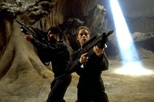 Denise Richards as Carmen Ibanez in Starship Troopers 65
