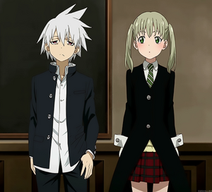 Soul-and-Maka-soul-eater-not-36911259-500-454