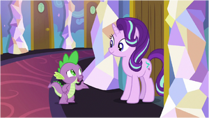 Spike greets Starlight at her bedroom door S7E1