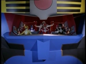 Full shot of the Shogun Megazord Cockpit.jpg (40 KB)