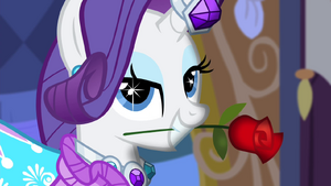 Rarity with rose S4E13
