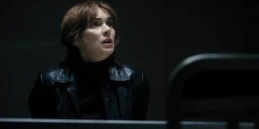 Joyce relieved to see Hopper when he enters her cell.