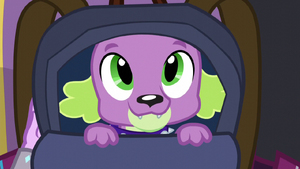 Spike inside Twilight's backpack EG3