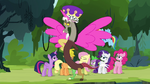 Discord dressed as an Alicorn S4E25