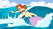 Daphne surfing