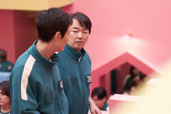 Squid Game 2 Gi-hun and Jung-bae EP3