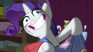 Rarity with a manic depressed face S7E14