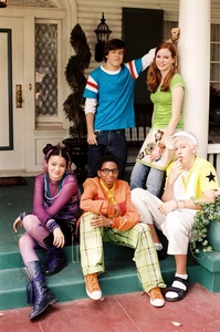 Layla and the gang in the neighbor.jpg (253 KB)