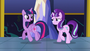 Twilight and Starlight trotting S5E26