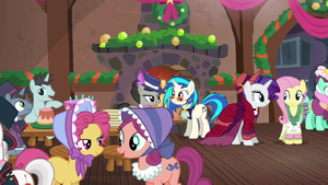 A view of the party; Merry and Flutterholly talking to each other S06E08