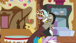 Discord asks Pinkie who she's going to the Gala with S5E7