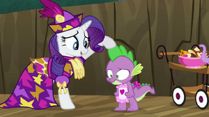 Rarity stroking Spike's spine S2E21