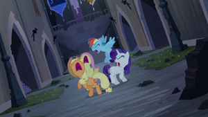 Applejack, Fluttershy, Rainbow Dash and Rarity screaming comically