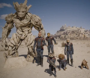 Kraglin with Rocket, Groot and their new teammates.