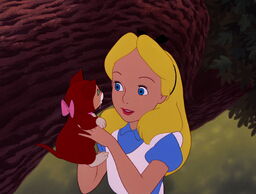 Alice-in-wonderland-disneyscreencaps