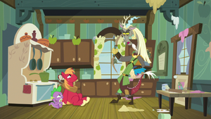 Discord offended at Spike and Big Mac S8E10