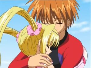 Lucia hugging Kaito