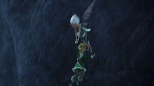 Periwinkle saves Tinker Bell for Falling Into The Cliff