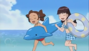 Yuna and Sasha in Beach (1)