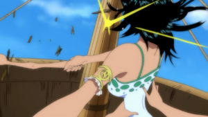 Nico Robin got hit by wooden shrapnel (1)