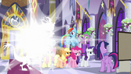 Discord materializing next to Mane Six S9E17