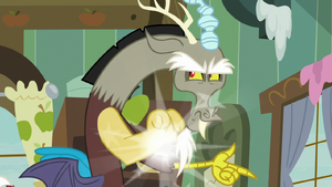 Discord poofs invitation back into the pie S8E10