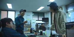 Gi-hun at the police station EP2