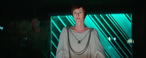 Mon Mothma on Yavin 4