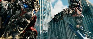 Optimus Prime executes Sentinel Prime by avenging Ironhide and betraying the Autobots.