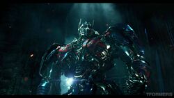 Transformers The Last Knight International Trailer 4K Screencap Gallery 185