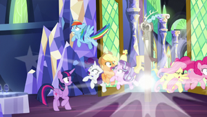 Discord pops in between the ponies S9E1