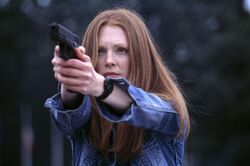 Still-of-julianne-moore-in-hannibal-(2001)-large-picture