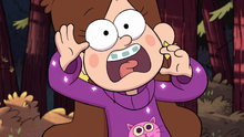 S1e1 mabel screaming in cat sweater
